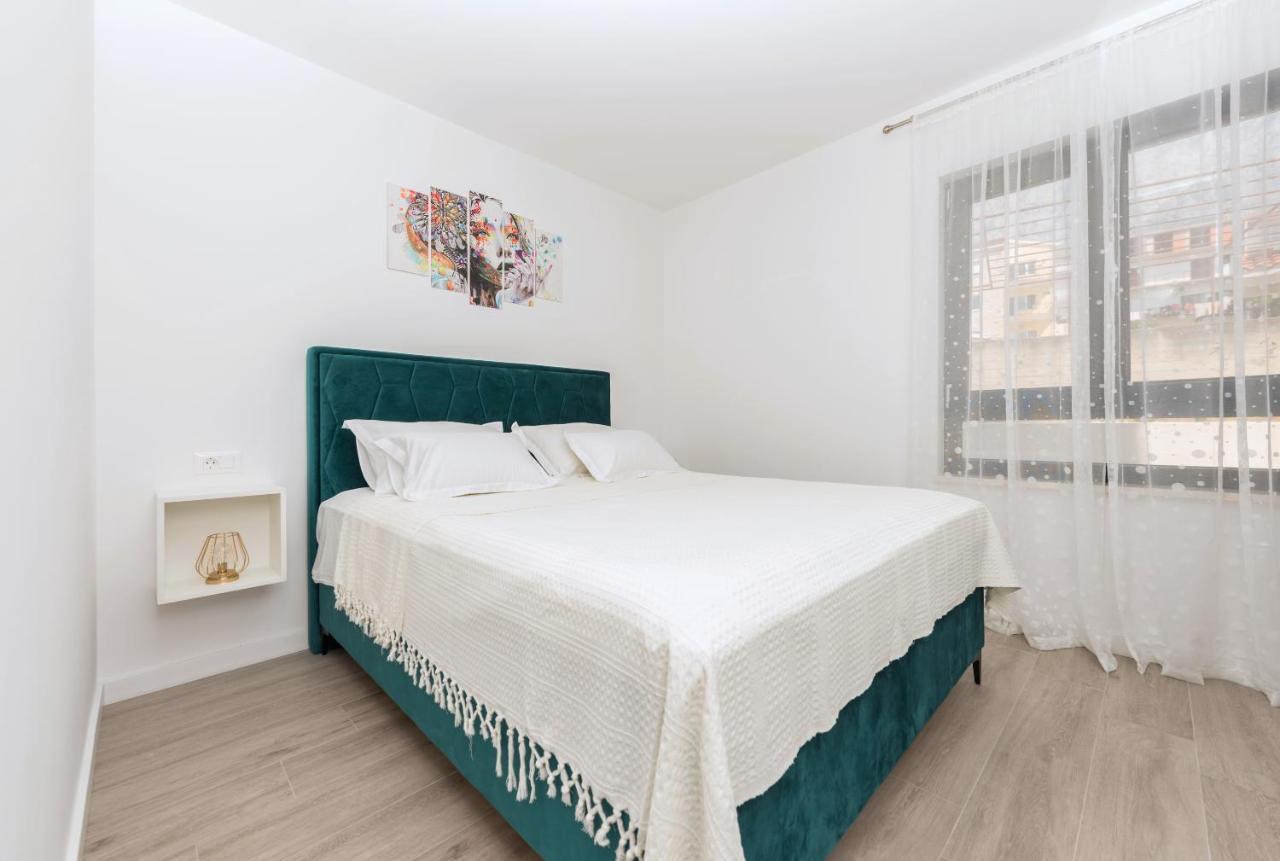 Apartment Ema Makarska Esterno foto