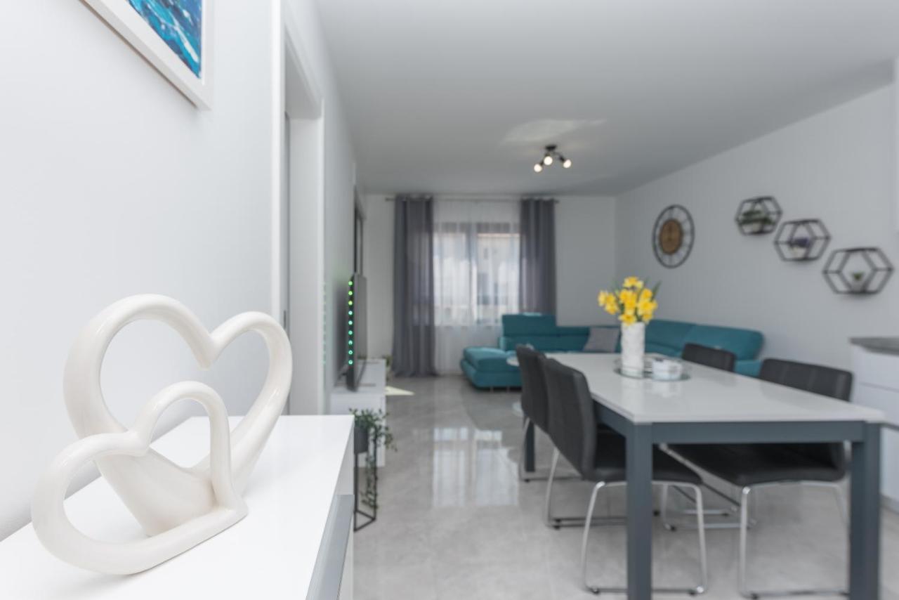 Apartment Ema Makarska Esterno foto
