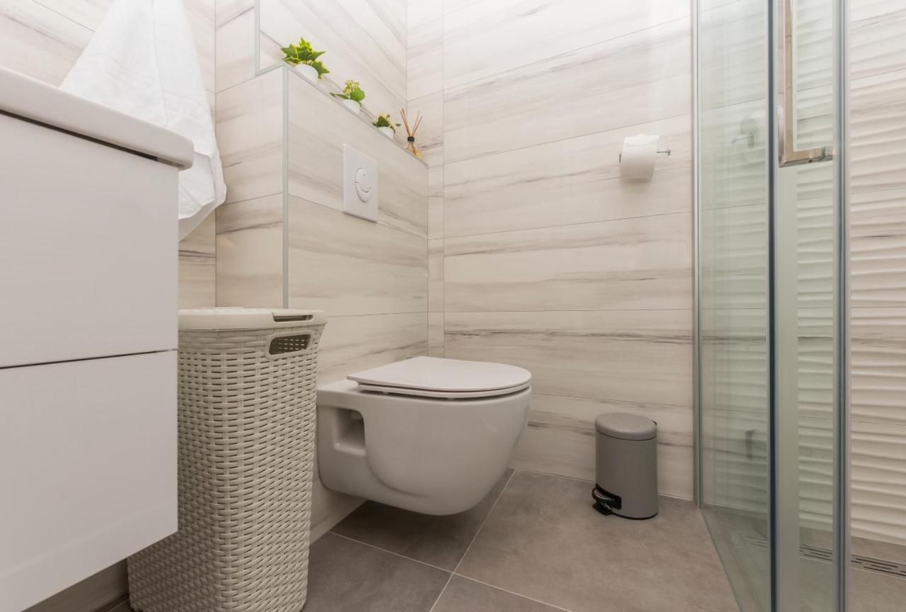 Apartment Ema Makarska Esterno foto
