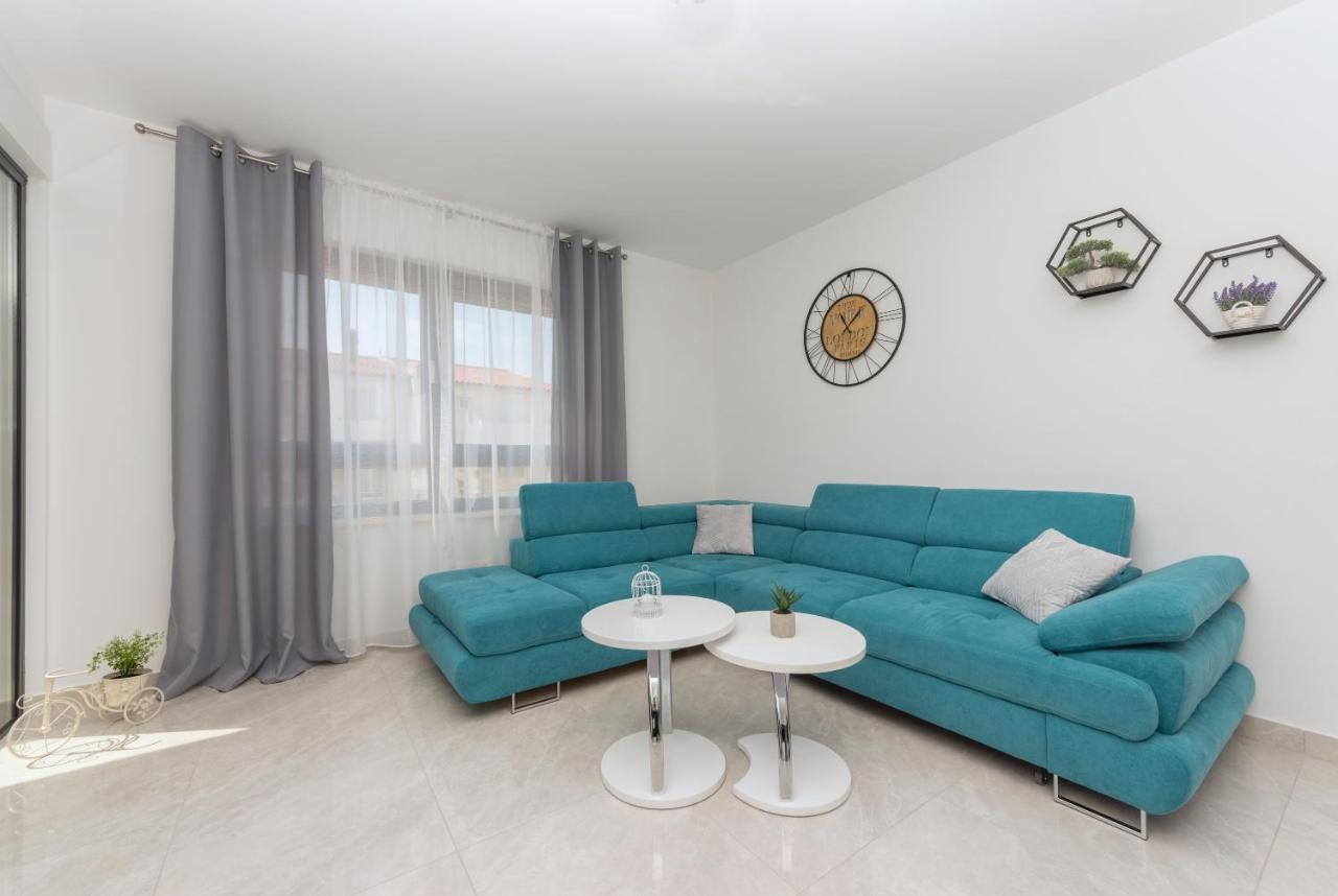 Apartment Ema Makarska Esterno foto